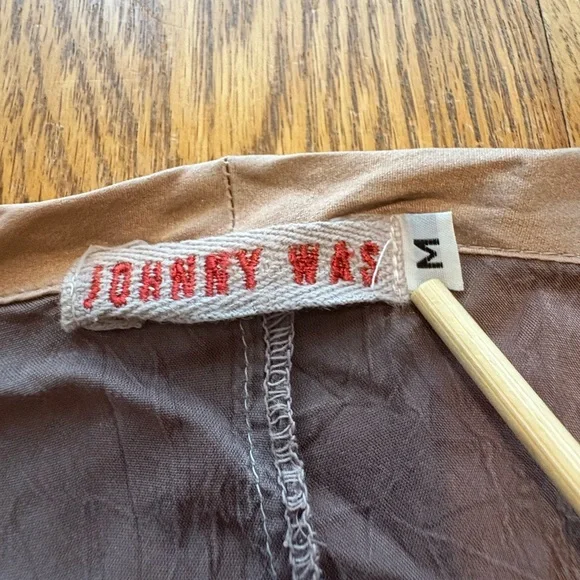 Johnny Was Mocha Brown Long Sleeve V-Neck Size M READ - Picture 4 of 13